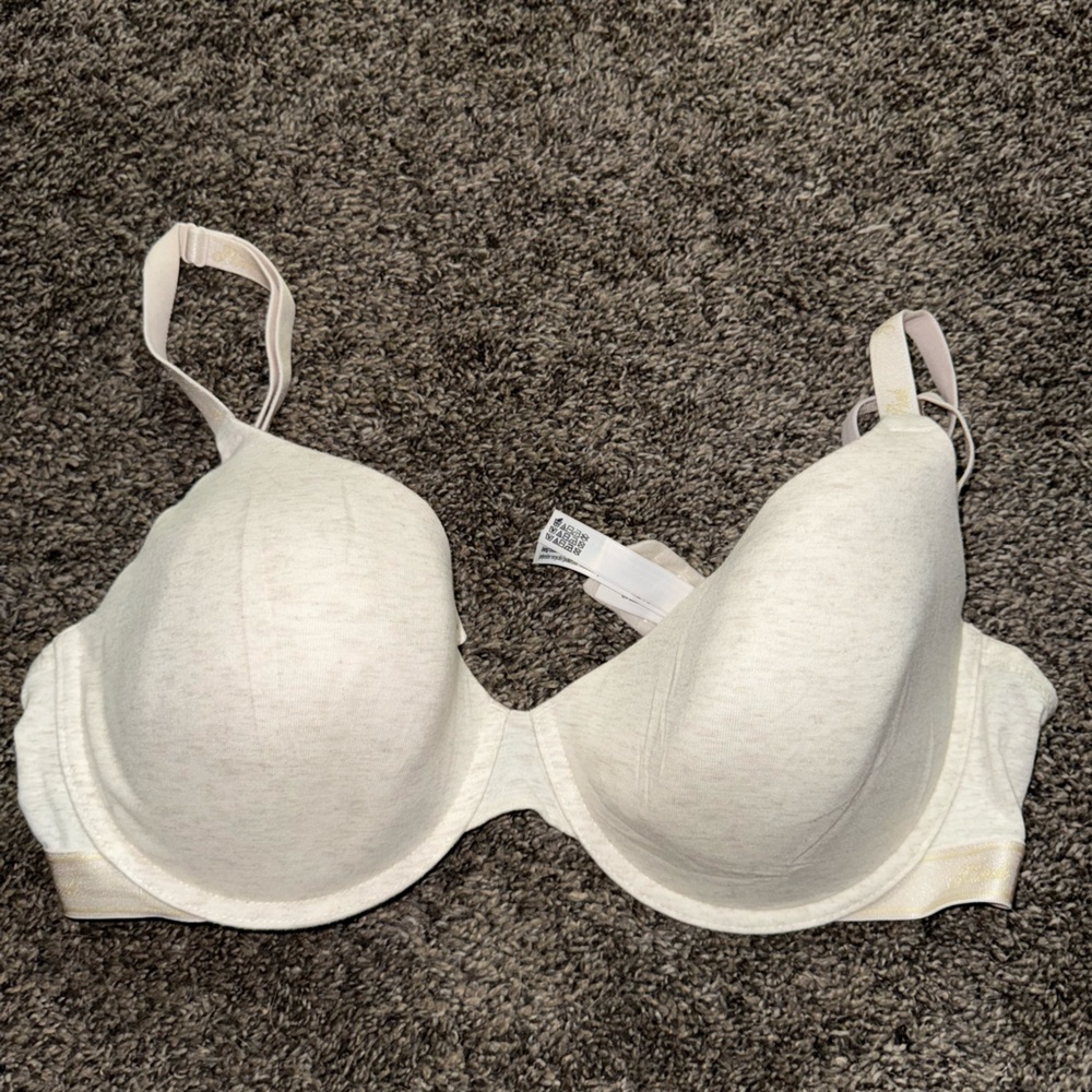 Victoria's Secret Cream Bra